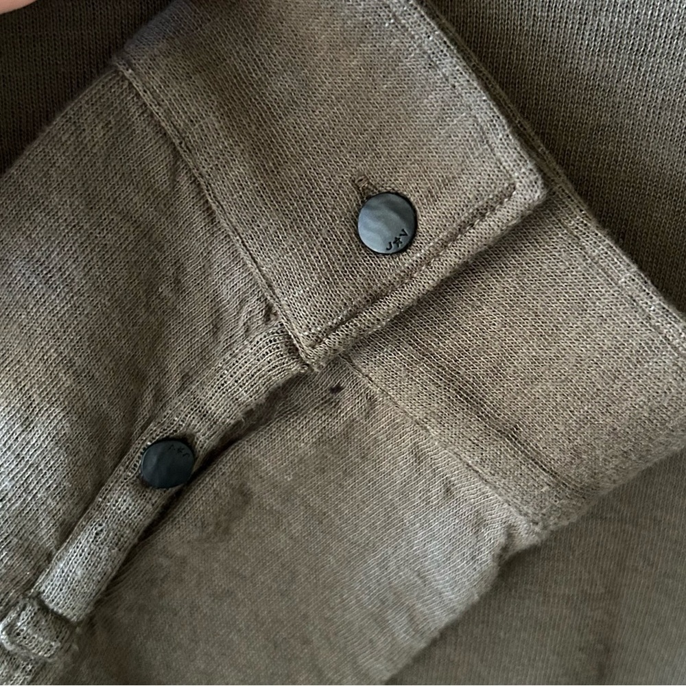 John Varvatos Joaquin Easy Double Knit Shirt Raw Hem | Moss Green | Siz… - Picture 6 of 8